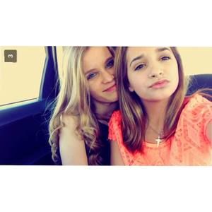 Meet your Posher, Mia