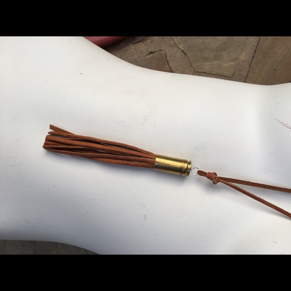 Bullet fringe necklace - Picture 2 of 2