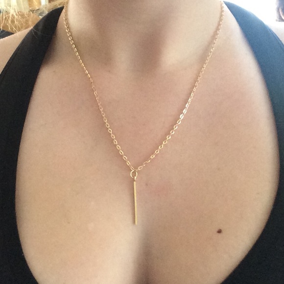 💟Gold Simple Bar Necklace💟 - Picture 3 of 4