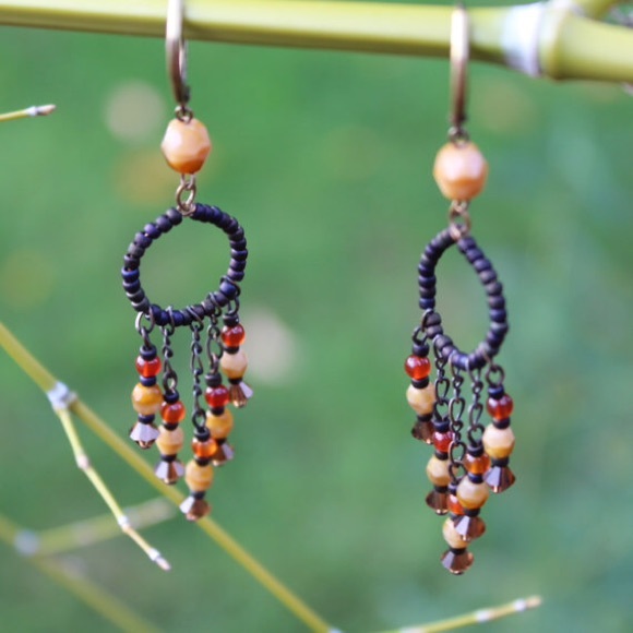 Chandelier earrings - Picture 3 of 4