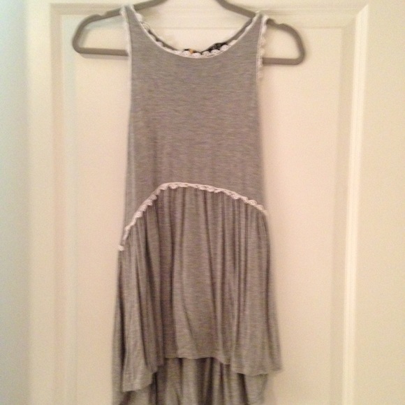 Trendy grey tank