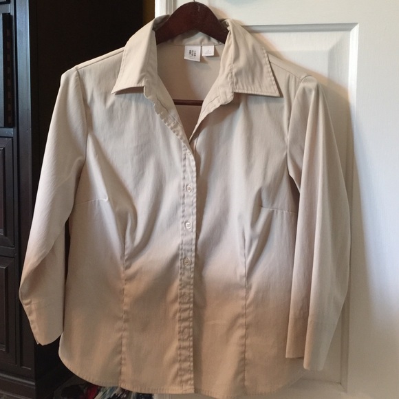 Great dress blouse!