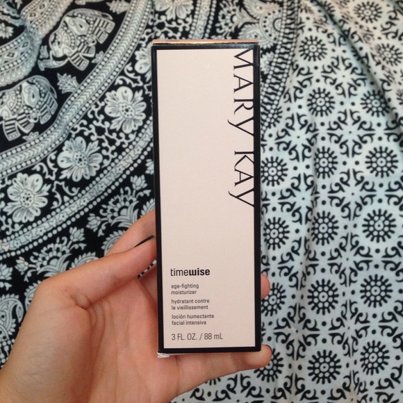 Timewise Age-Fighting Moisturizer