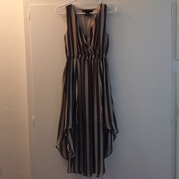 Striped Kardashian Kollection dress XS runs large