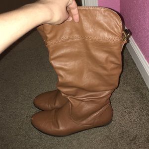Below knee boots