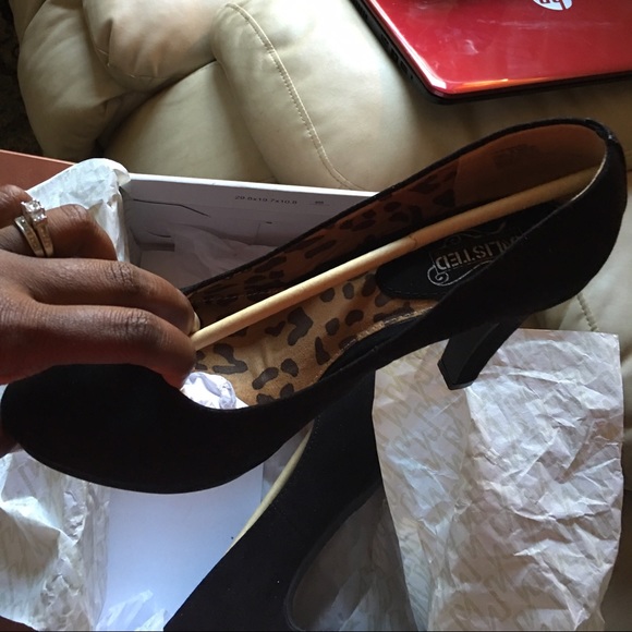 Pumps - Picture 3 of 3