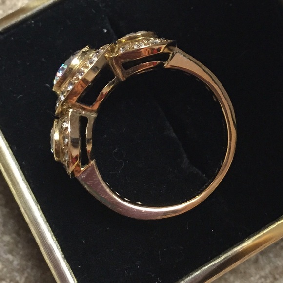 14K🌹Rose Gold 3 Stone Bezel Set Ring - Picture 3 of 4