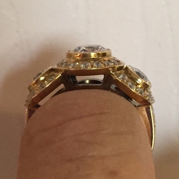 14K🌹Rose Gold 3 Stone Bezel Set Ring - Picture 4 of 4