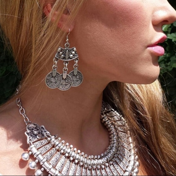 NWT Tibetan Silver Coin Earrings - Picture 3 of 3