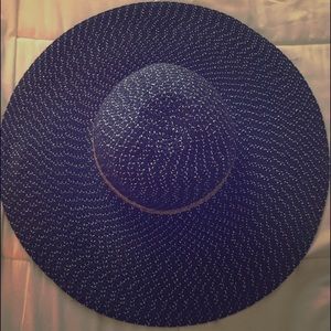 Navy Blue/Gold accents beach hat