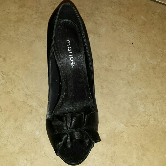 Black satin slip on heels - Picture 3 of 3