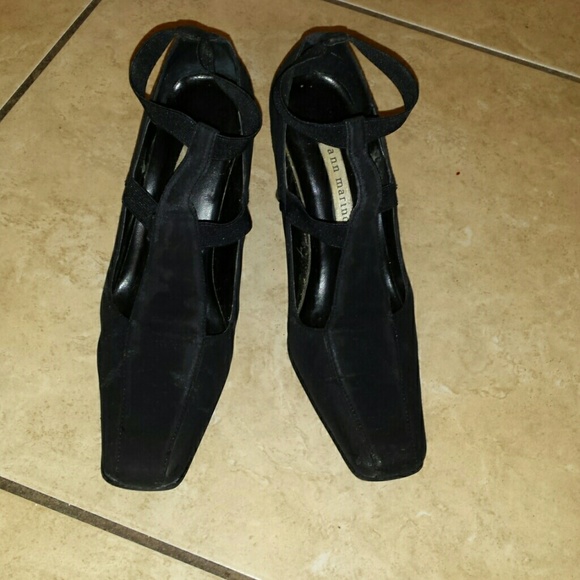 Black suede 3in. Heels - Picture 2 of 3