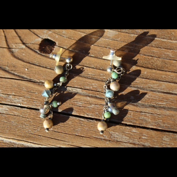 Colorful dangle earrings - Picture 3 of 4