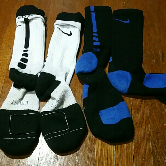 Men's Nike elite dri-fit basketball socks.
