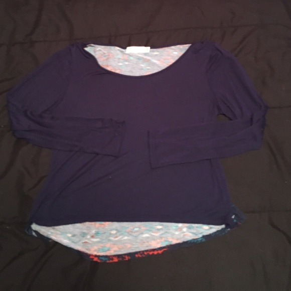 blue long sleeve high-low top with printed back