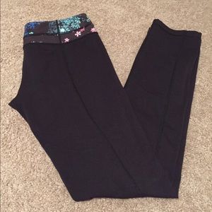 Lululemon skinny groove pant