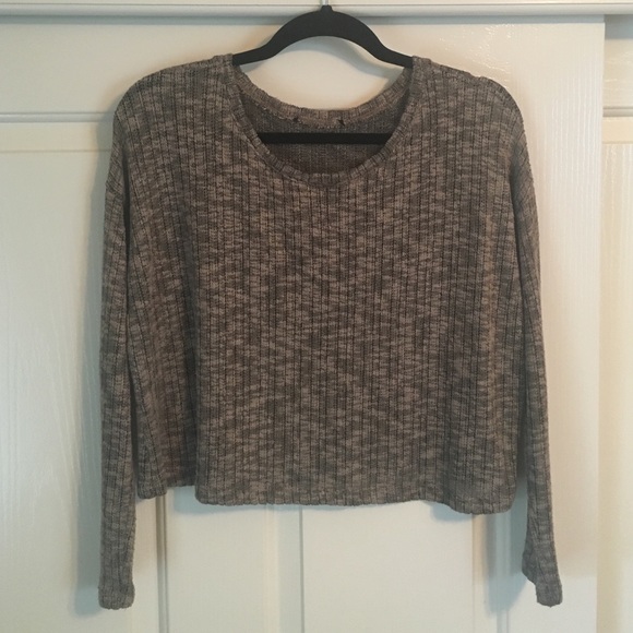 sweater - Picture 1 of 1