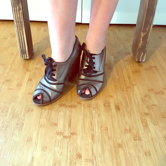 Robert Clergerie Lace up Booties