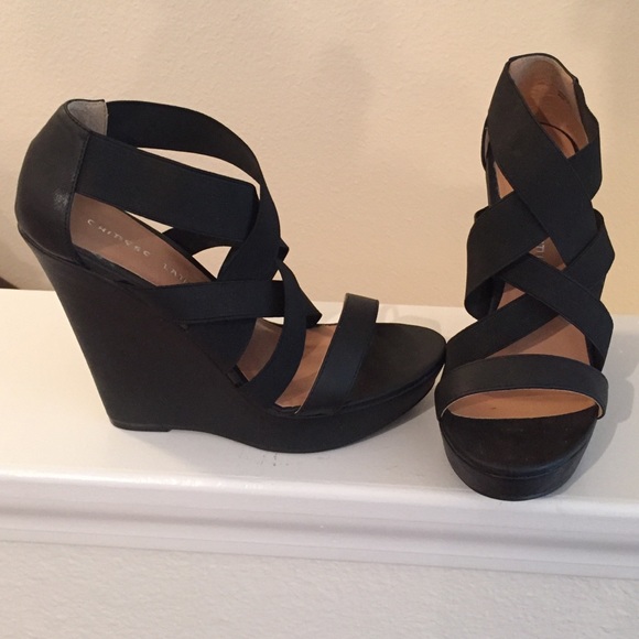 🚫SOLD Chinese Laundry black wedges! NWT & box - Picture 1 of 3
