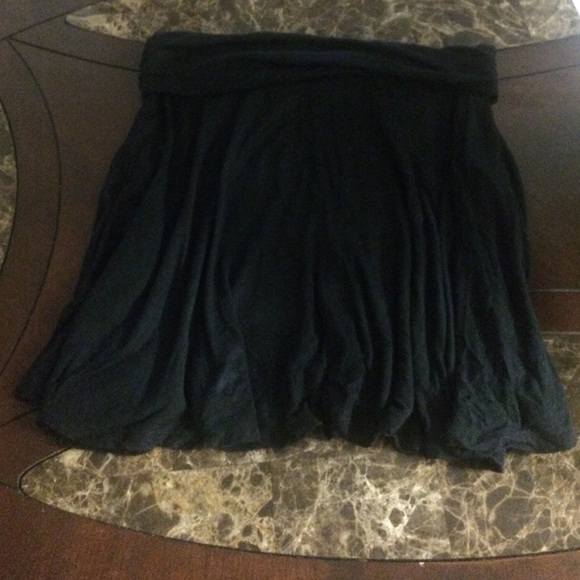 Flowy black skirt from forever 21