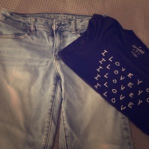 American Eagle jeggings and T