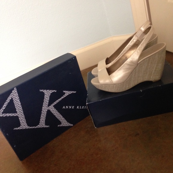 Anne Klein Wedges