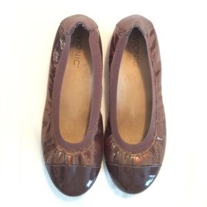 Vionic Flats with Orthaheel Technology