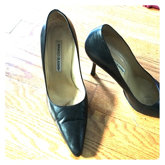 Manolo Blahniks Black pumps - Picture 1 of 3