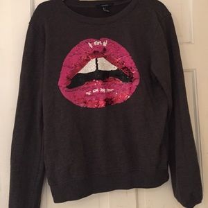 F21 Lips sweatshirt