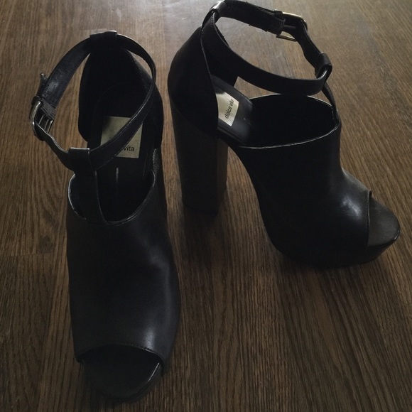 Dolce Vita platform pumps