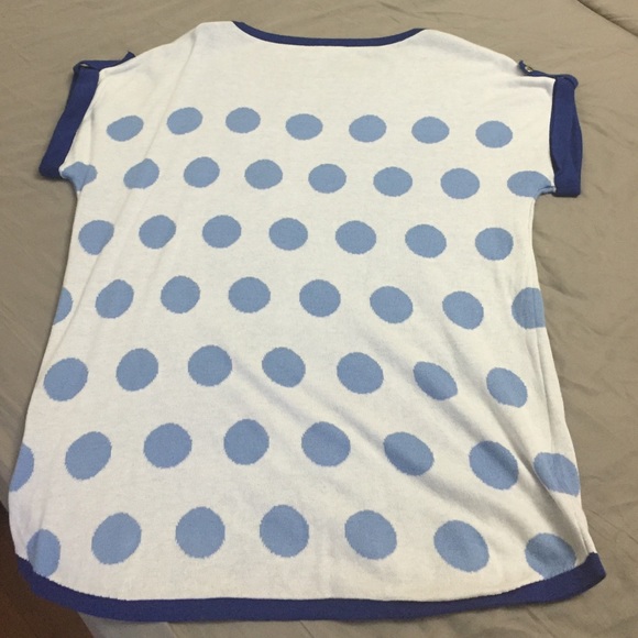 Roller sleeve sweater top - Picture 2 of 3