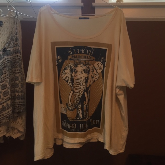 Elephant flowy top - Picture 4 of 4