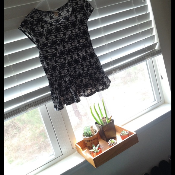 SOLD - Picture 4 of 4