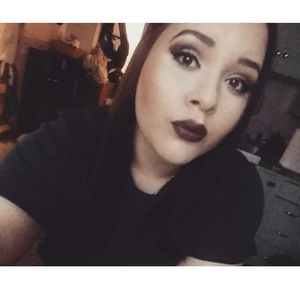 Meet your Posher, Alexandra