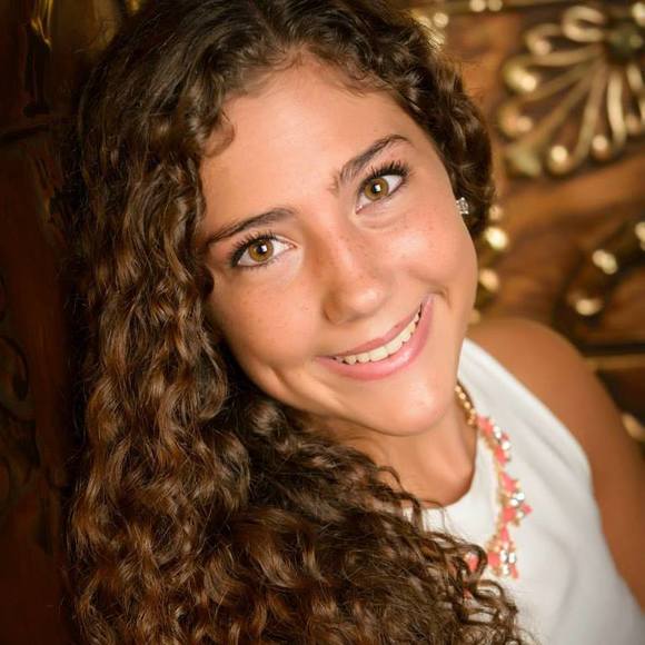 Meet your Posher, Angie - Picture 1 of 1