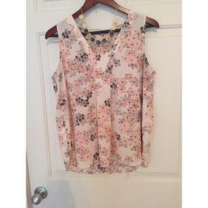Spring flower top