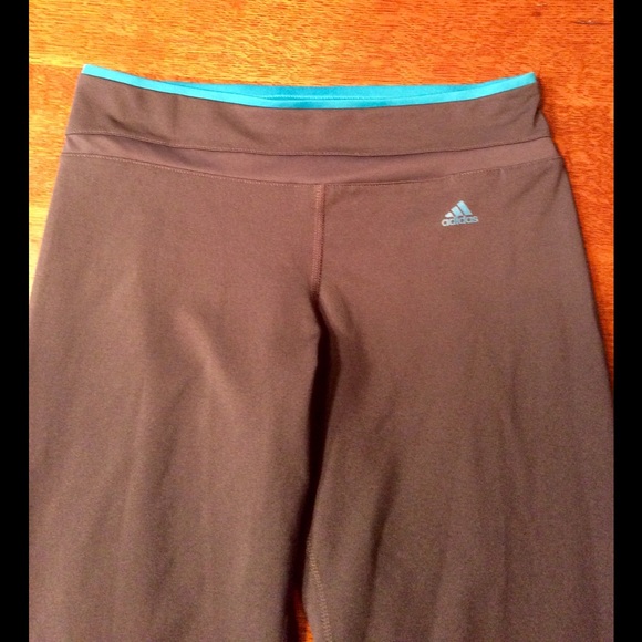 💕Adidas cropped pant.💕 - Picture 3 of 4