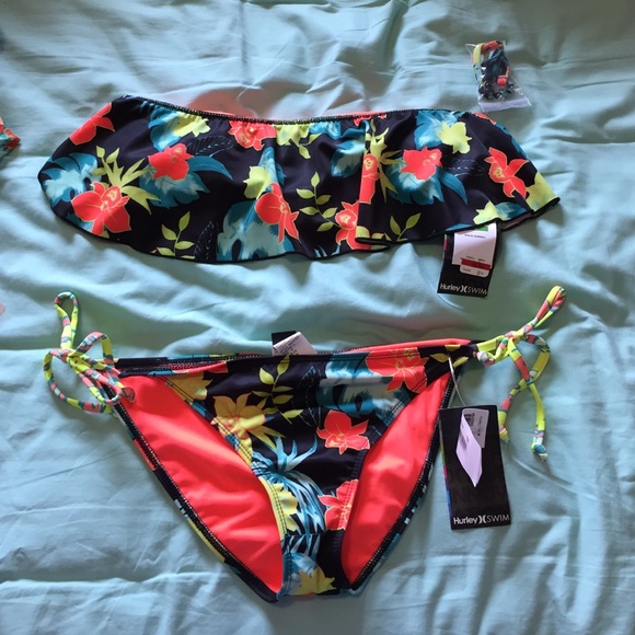 Hurley 2 piece swimsuit