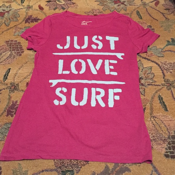 American Eagle graphic tee