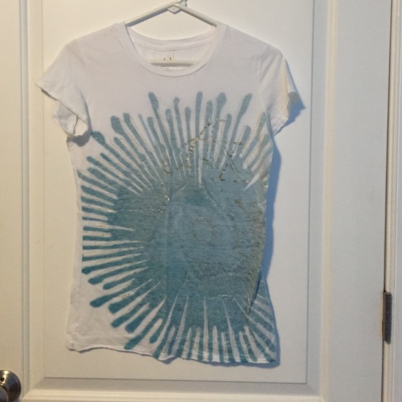 Comfy, never worn Armani Exchange tshirt. - Picture 1 of 4