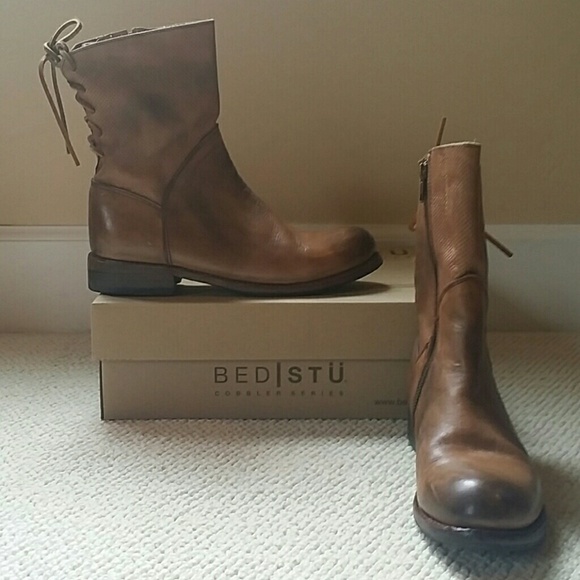 SUMMER SALE - Beautiful Bed Stu Boots