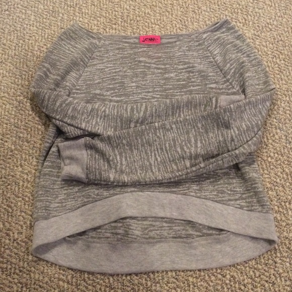 Top - Picture 1 of 2