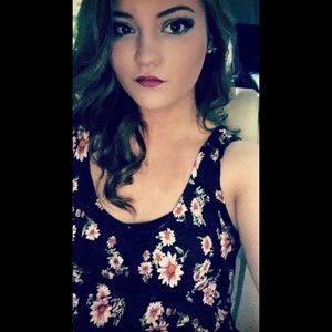 Meet your Posher, Sydnee