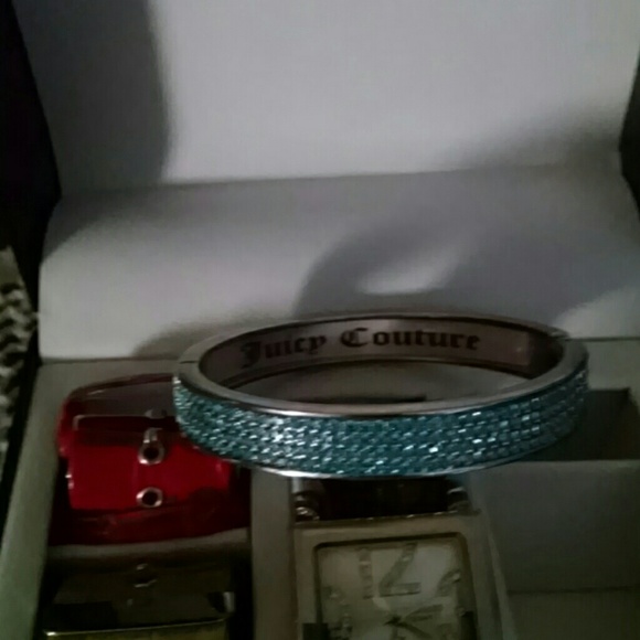 Sexy nite out blouse/ accessories - Picture 3 of 3