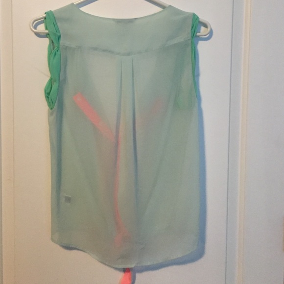 American Eagle. Sheer tank top. - Picture 3 of 3