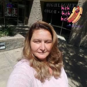 Meet your Posher, Dana