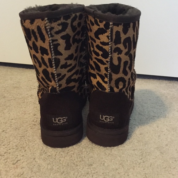 Cheetah Uggs! - Picture 2 of 2