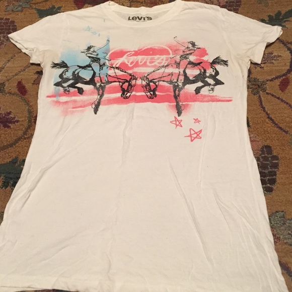 Levi's graphic tee