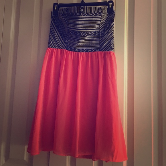 Adorable dress! Size small! EUC
