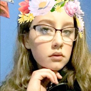 Meet your Posher, Hailey